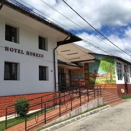 Hotel Horezu Luaran gambar
