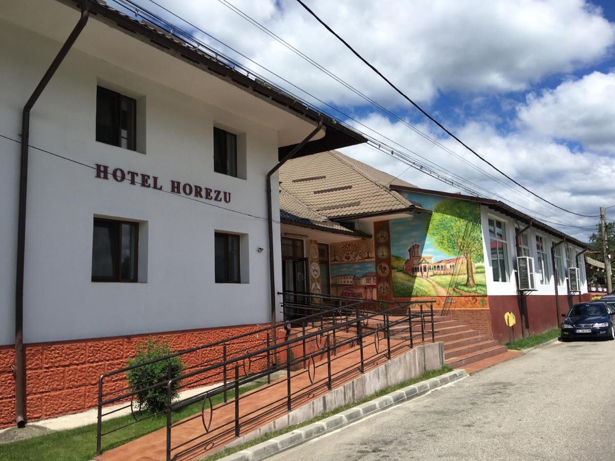 Hotel Horezu Luaran gambar